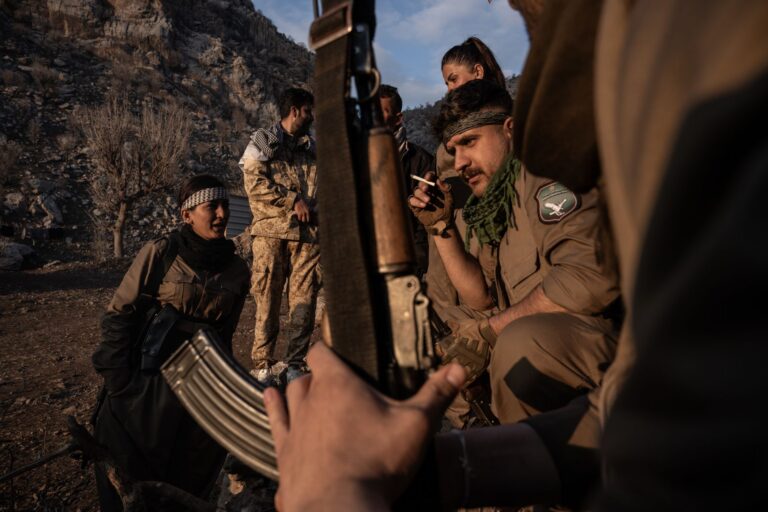 Iranian Kurdish Fighters Eye a Weakened Tehran