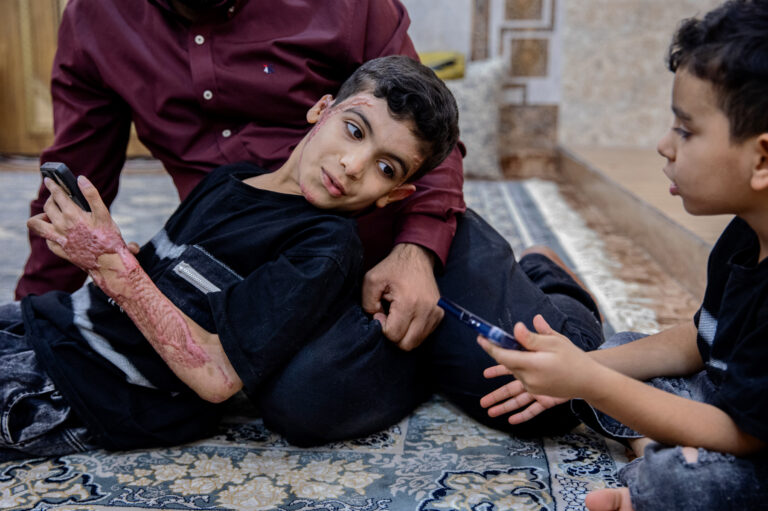 Life in Iran’s War-Torn South on the Strait of Hormuz