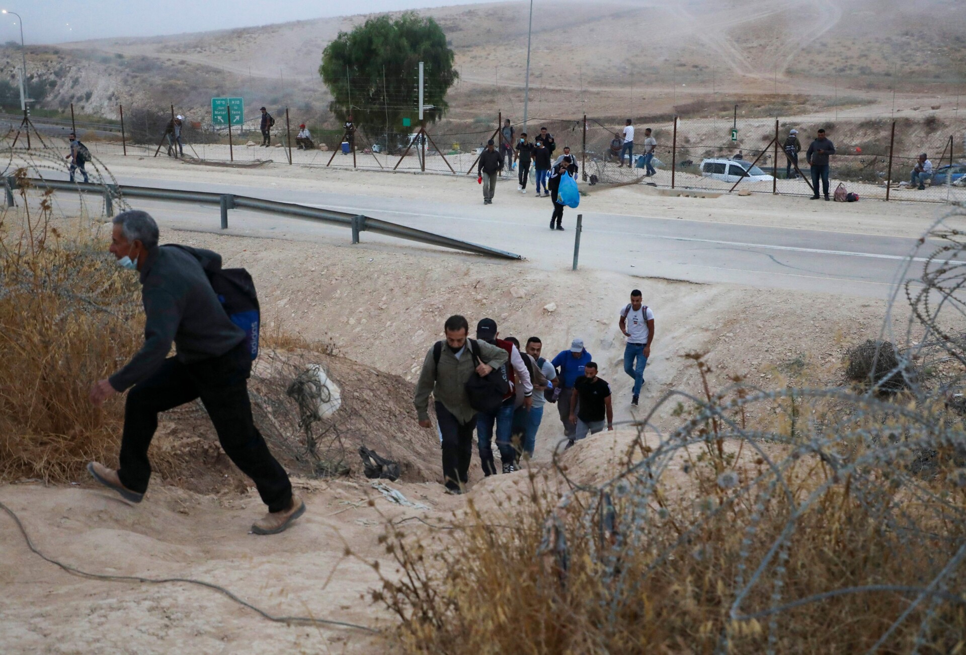 While Israel’s Construction Industry Falters, Apartments Are Springing up Around Ramallah