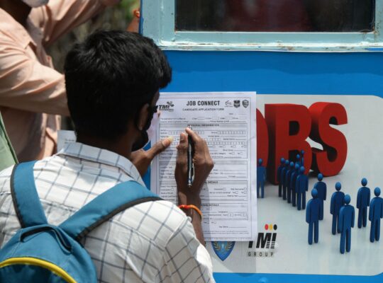 ‘Jobless Growth’ Fuels India’s Unemployment Crisis