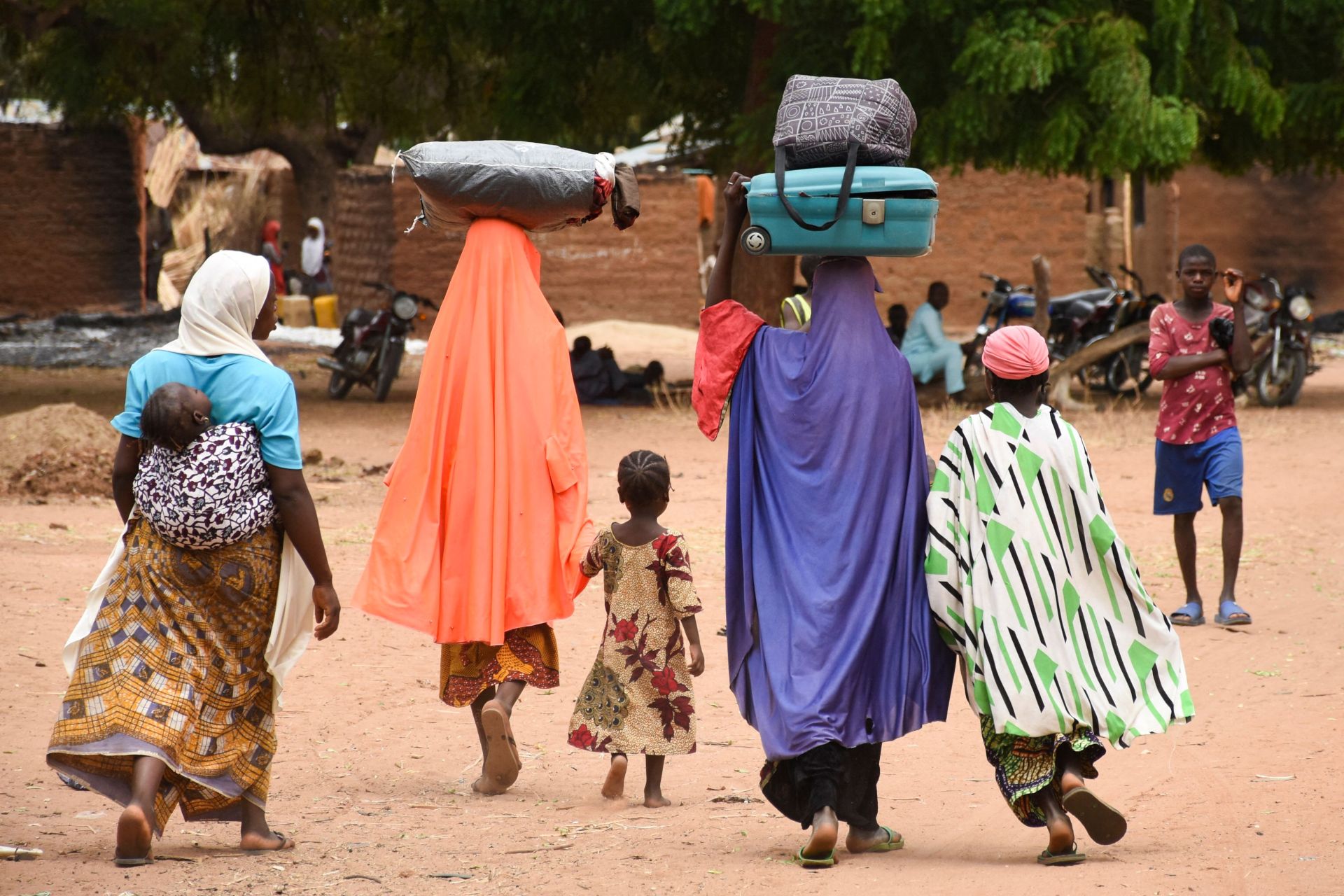 Living in Part-Time Exile on the Niger-Nigeria Border