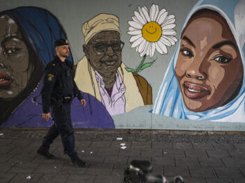 Sweden Wants To Pay Refugees $37,000 Each To Go Home