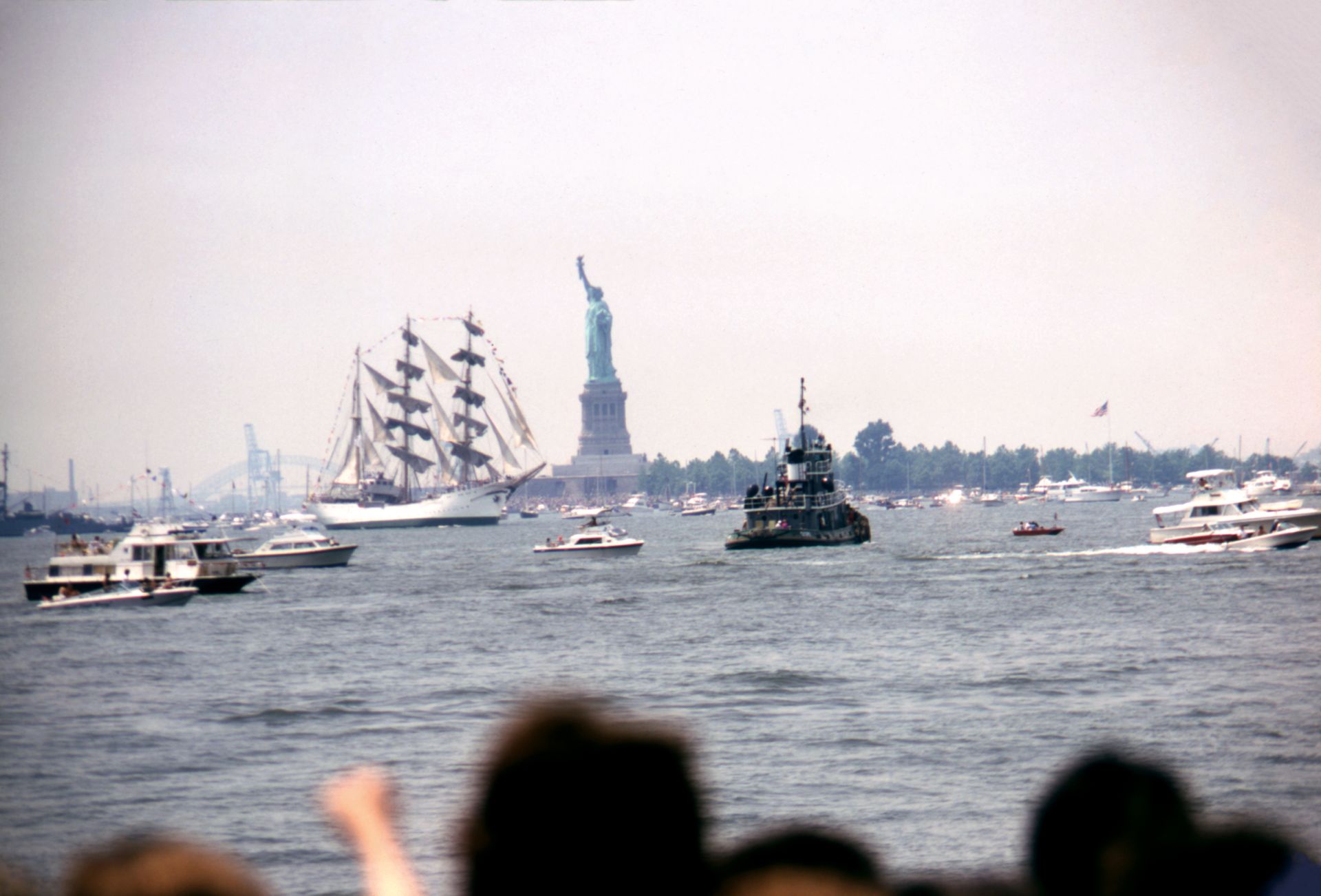 How the World Celebrated America’s 200th Birthday
