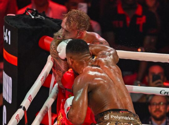 Boxing, Celebrity and the Death of Mastery