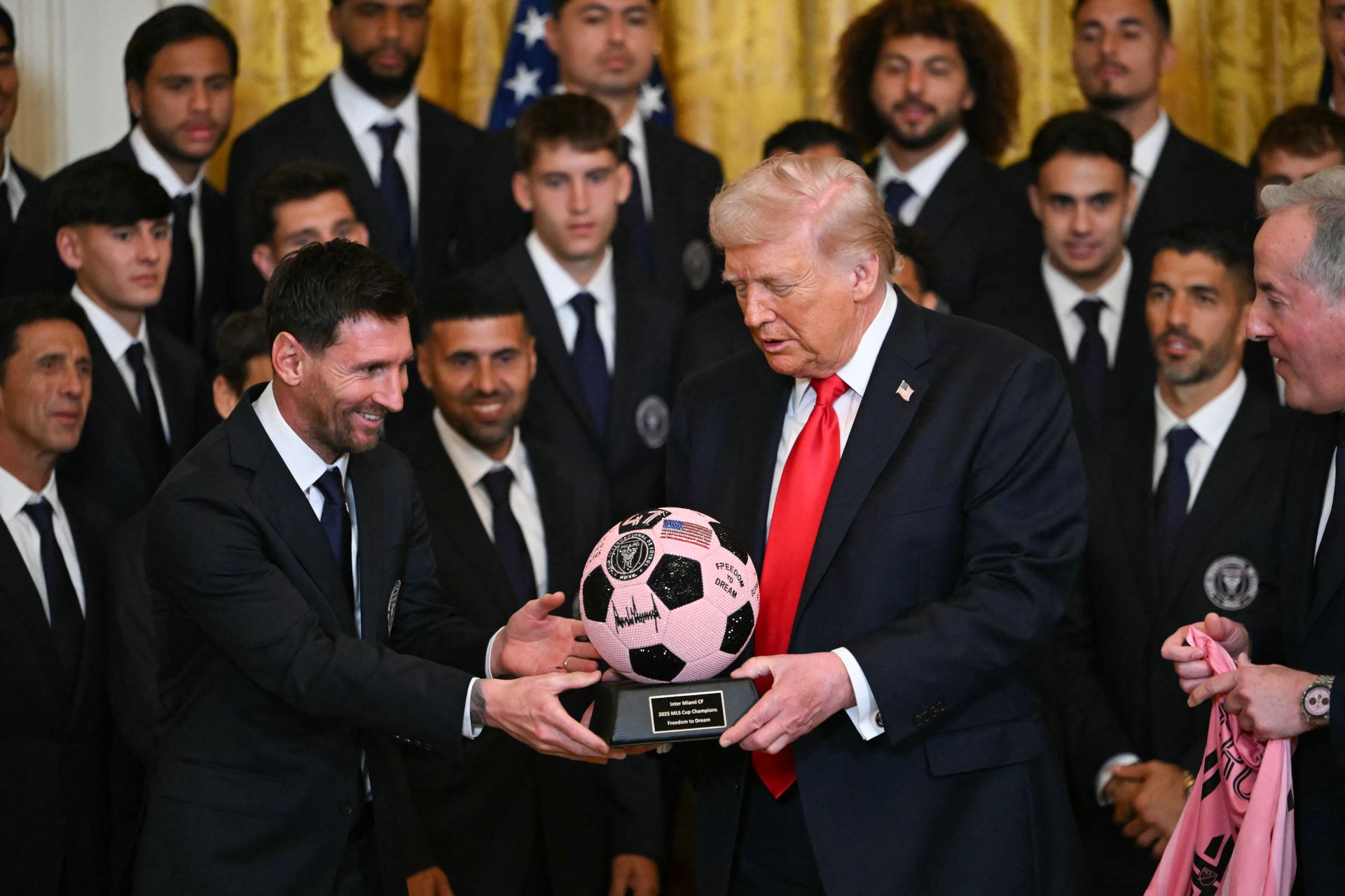 Despite the Trophies, Messi Will Never Mean What Maradona Does for Argentines