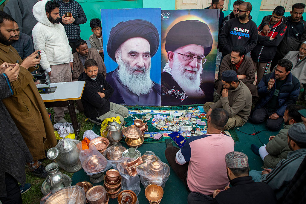 Kashmiris, Drawing on Historical Ties to Persia, Are Donating Their Life Savings to Iran