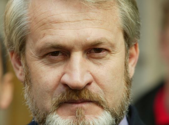 A Chechen Separatist Aims to Unseat Putin’s Man