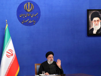 Iranian Leader Is Willing to Play the Long Game on a Nuclear Deal