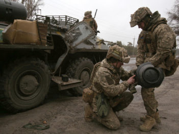 The Defenders of Kyiv Dig In for Russia’s Siege