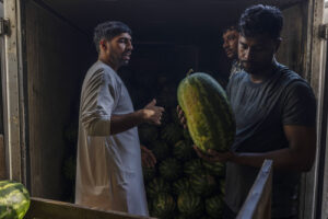 In Dubai, Trade Continues on the Front Lines of the Iran War
