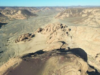 In Saudi Arabia, Ancient Desert Walls Are Rewriting the Stone Age